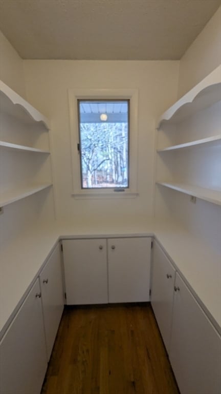 Building Photo - 10 Sherwood Ave