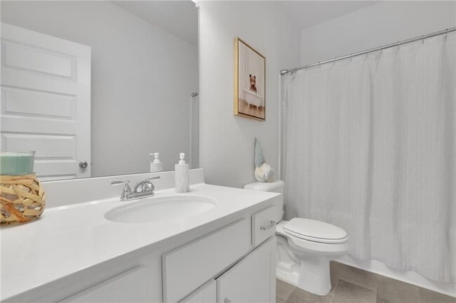 Building Photo - 803 Dundee Wy