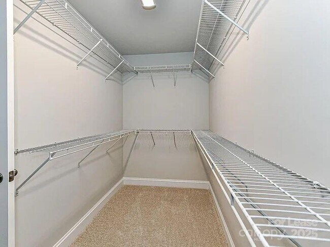 Building Photo - 1225 Kohler Ave