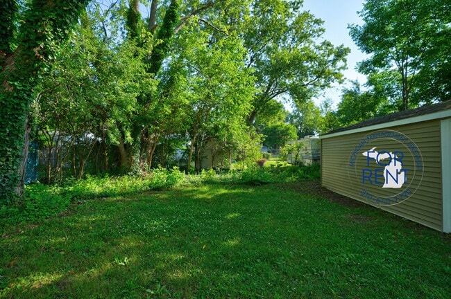 Building Photo - 3062 Walton Ave