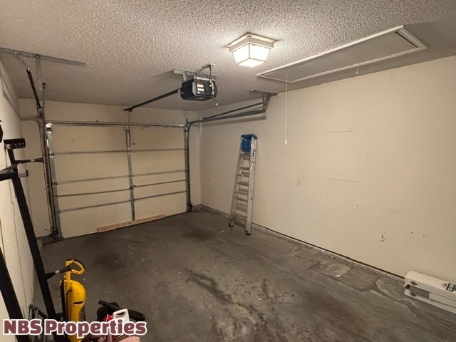 Building Photo - 8032 Stablegate Way