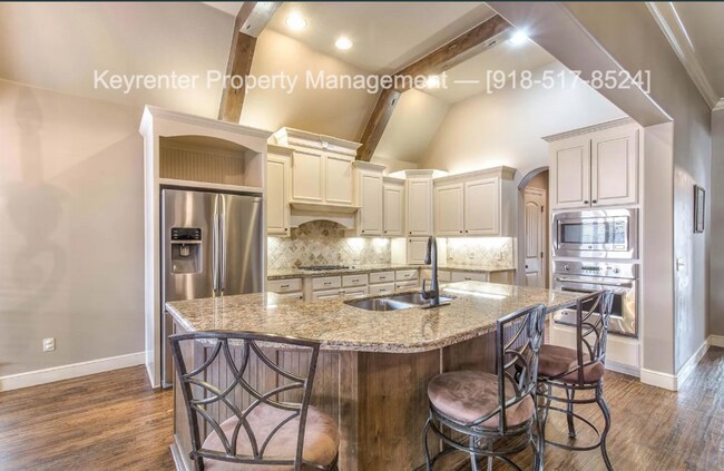 Building Photo - 5 Bed 4 Bath Rental Home Bixby