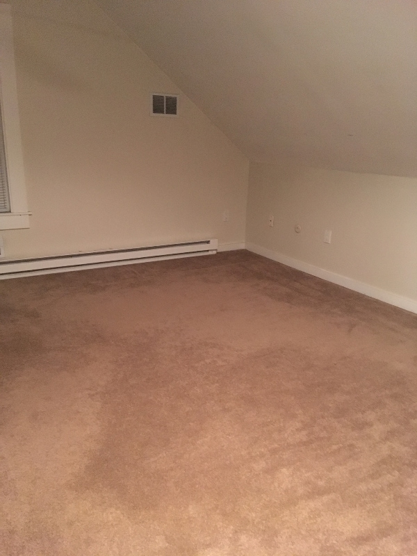 Building Photo - 48 Woodbury Ave