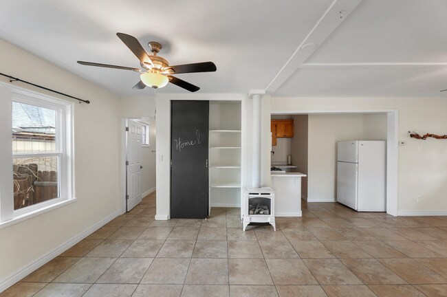 Building Photo - Charming 2 Bedroom, 1 Bathroom Back Unit with Private Yard — Close to Downtown