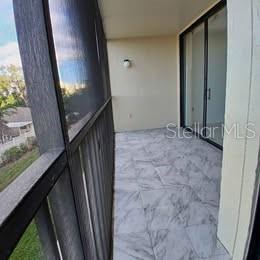 Building Photo - 1000 Cove Cay Dr