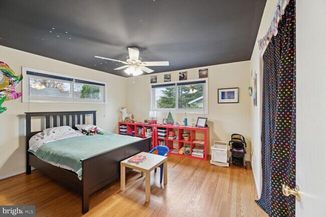 Building Photo - 6909 Andover Dr