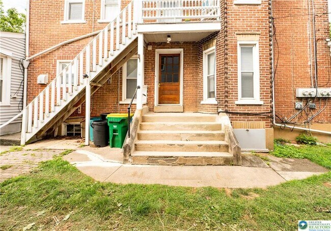 Building Photo - 5655 E Texas Rd