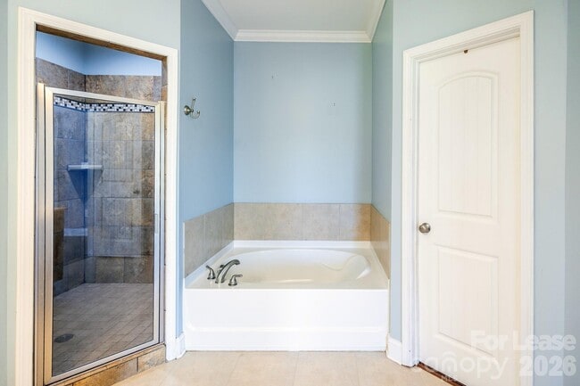 Building Photo - 141 Logan Ridge Dr