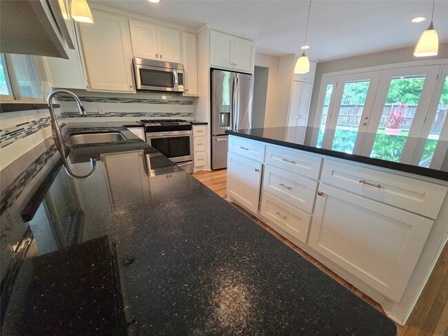Building Photo - 1763 Maux Dr