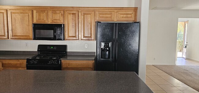 Building Photo - Beautiful Spacious 3 Bedroom Home for Rent