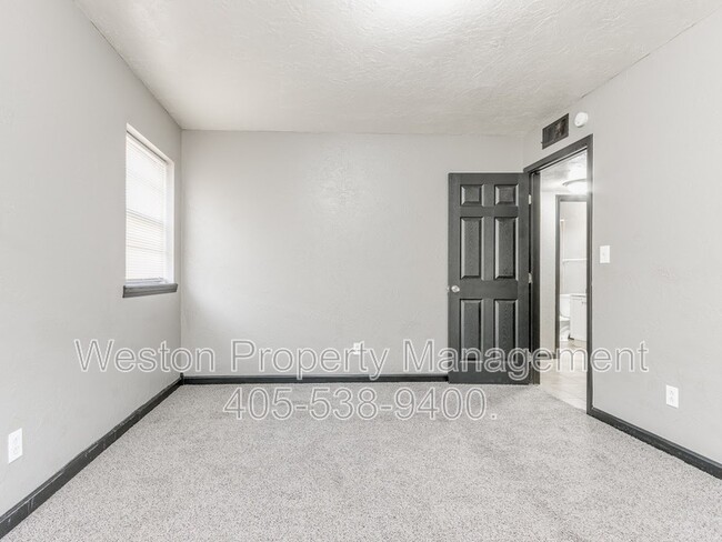 Building Photo - 1608 Magnolia Ave