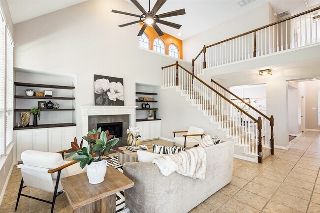 Building Photo - 7905 Purple Martin Way