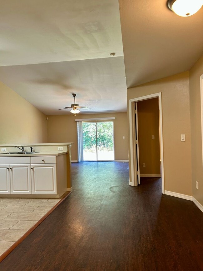 Building Photo - Charming 3BR/2BA Lehigh Acres Duplex with 1-Car Garage | Lawn Care & Salt Service Included