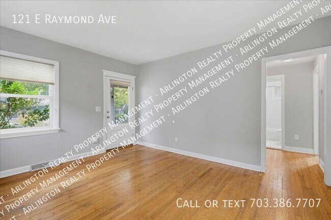 Building Photo - 121 E Raymond Ave