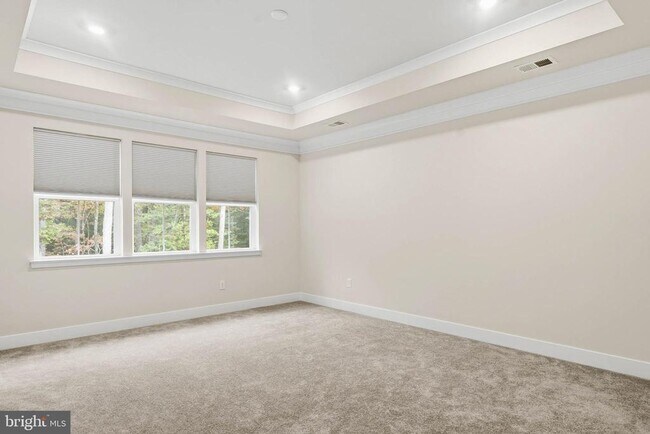 Building Photo - 32066 White Tail Dr