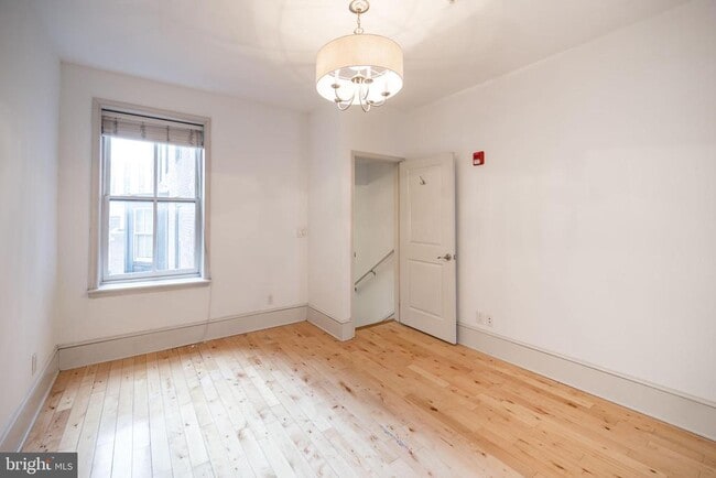 Building Photo - 1310 Spruce St