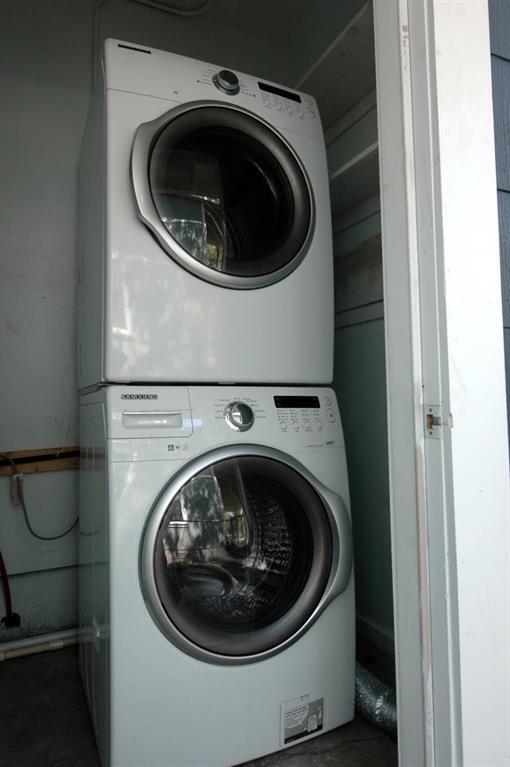 Building Photo - 409 W Croslin St