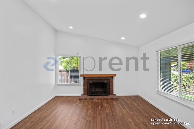 Building Photo - 516 Tanager Rd