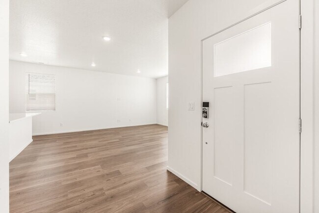 Building Photo - 5364 E Antares Ln