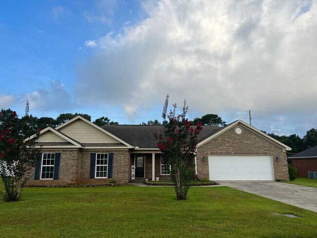 Primary Photo - 401 Homestead Way