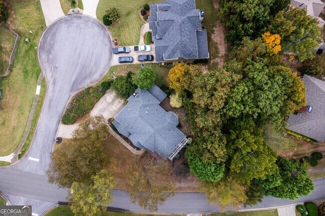 Building Photo - 6710 Timber Cove Pointe