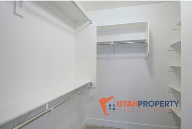 Building Photo - 408 S 980 W