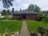 Building Photo - 2717 S Fruitland