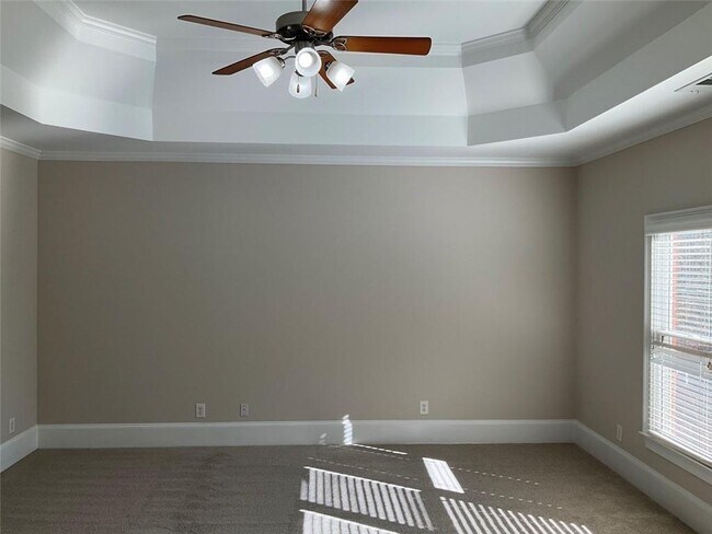 Building Photo - 6193 Spalding Dr