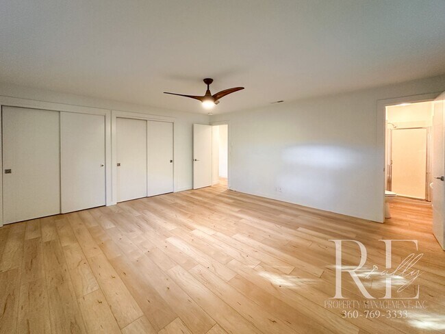 Building Photo - Mid-Century Modern Dream Home with Chef’s ...