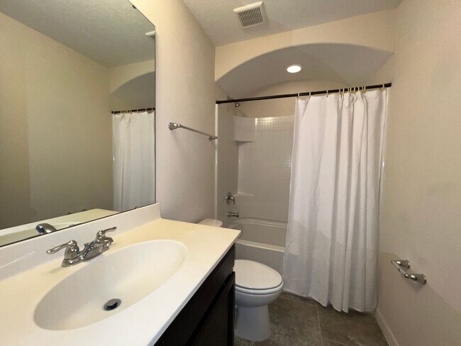 Building Photo - BEAUTIFUL Grange Champion at LPGA Townhome...