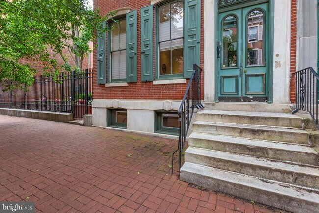 Building Photo - 1723 Wallace St