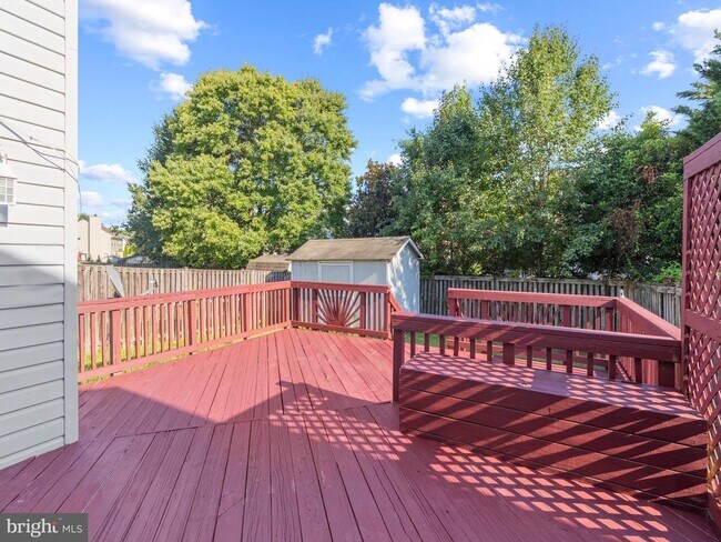 Building Photo - 6120 Gray Wolf Ct