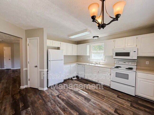 Building Photo - 1703 Natchez Loop