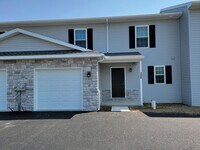 Building Photo - 130 Robert Cir