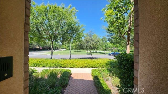 Building Photo - 22 Ovation