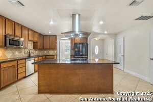 Building Photo - 9130 Windgarden Cir