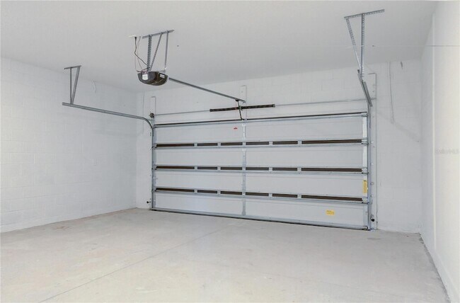 Building Photo - 1403 Brentwood Dr