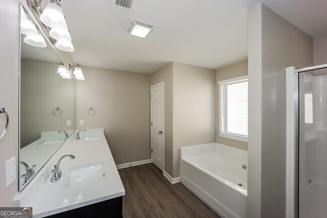 Building Photo - 6494 Splitpine Ct