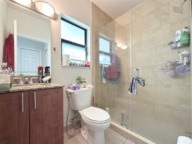 Building Photo - 1053 SW 29th Ct