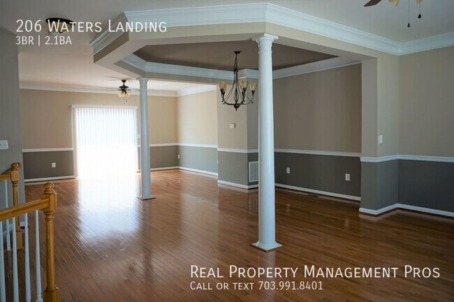Building Photo - 206 Waters Landing