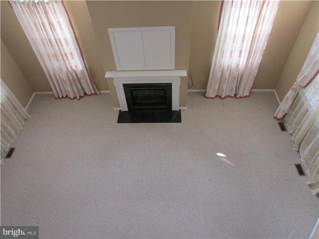 Building Photo - 1 Overlook Ct