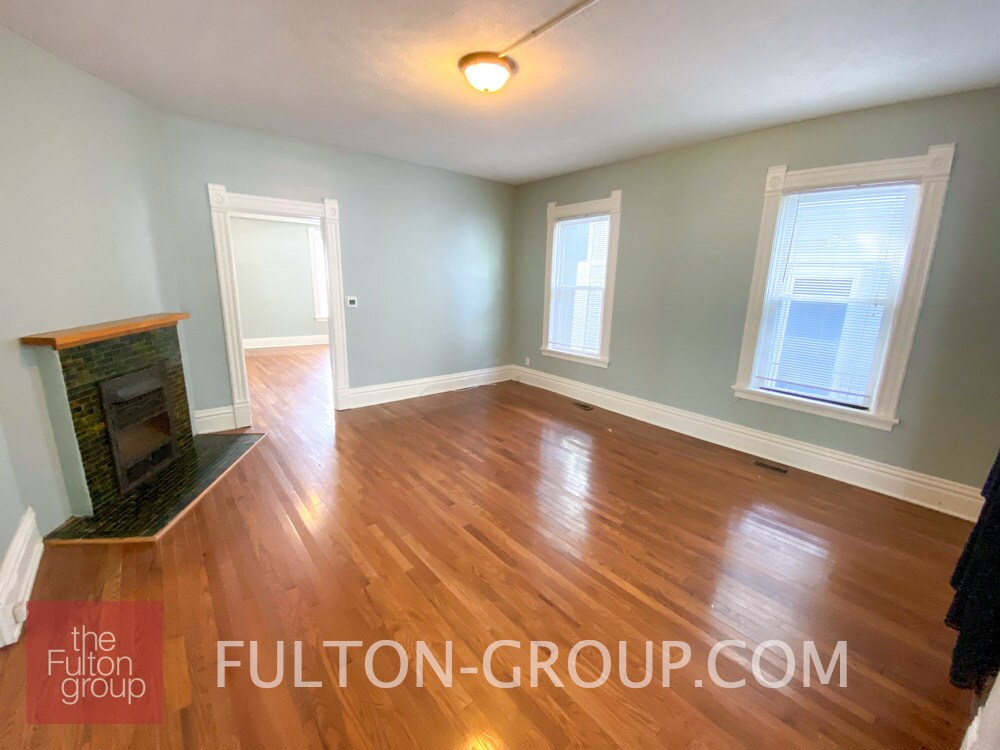 Building Photo - 740 Fulton St E