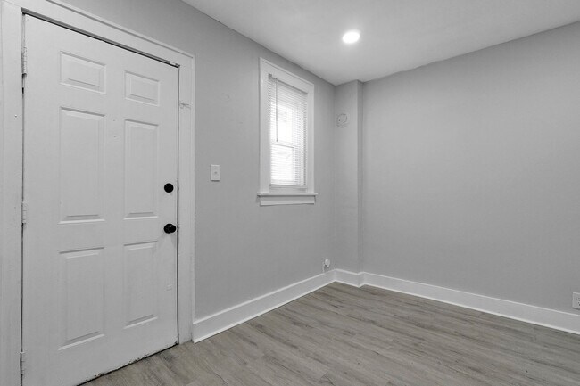 Building Photo - 1867-1869 Cleveland Ave