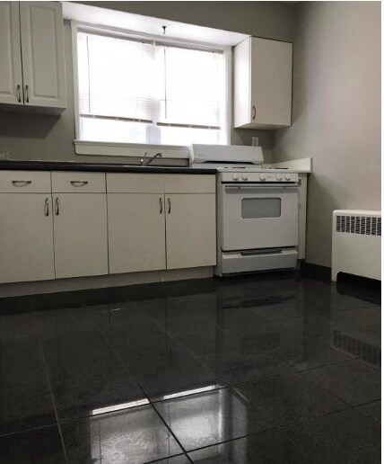 Building Photo - 302 Cattell Ave