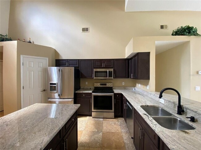 Building Photo - 9420 Bluebird Dr