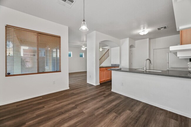 Building Photo - 35108 N 31st Ave