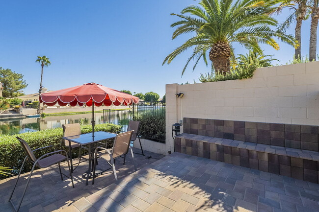 Building Photo - Luxury Waterfront Home in Ocotillo – Avail...