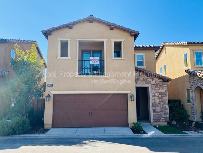 Building Photo - 2534 Mustang Dr