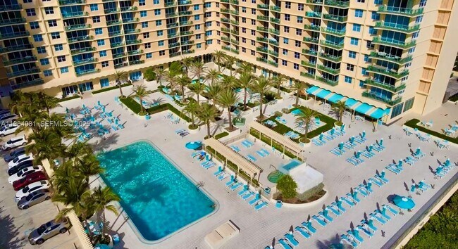 Building Photo - 2501 S Ocean Dr