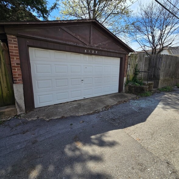 Building Photo - 5127 Goethe Ave